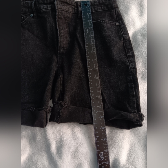 Sofía Jeans by Sofia Vergara Gabriella Black Bermuda Short New Without Tags - Picture 8 of 11